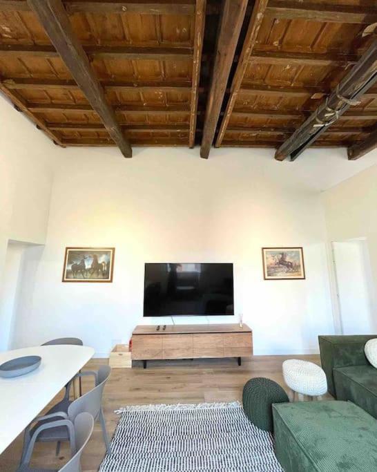 Aphrodite Apartment Piazza Venezia Rome Exterior photo